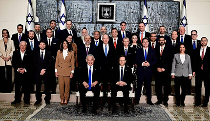 Koltuğundan sadece 1,5 yıl ayrı kaldı... Netanyahu 6’ncı kez başbakan! - dunya