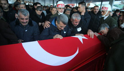 Konya'daki kazada şehit olan askerler dualarla uğurlandı - gundem