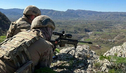 Hudut Kartalları teröre geçit vermiyor! FETÖ'cü ve PKK'lı teröristler ülkemizden yasa dışı yollarla geçmeye çalışırken yakalandı - gundem