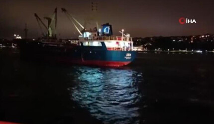 İstanbul Boğazı’nda kuru yük gemisi makine arızası yaptı! Ekipler harekete geçti - dunya