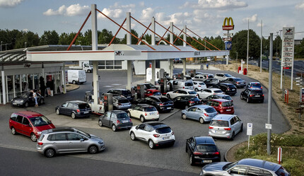 İtalya'da benzin istasyonu çalışanları greve gidiyor - dunya