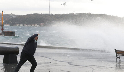 Salı gününden itibaren başlıyor… Marmara Bölgesi için fırtına uyarısı: Rüzgarın hızı 90 km’ye çıkacak! - gundem