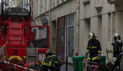 Fransa'da bir binada yangın çıktı: 2'si çocuk 3 ölü - dunya