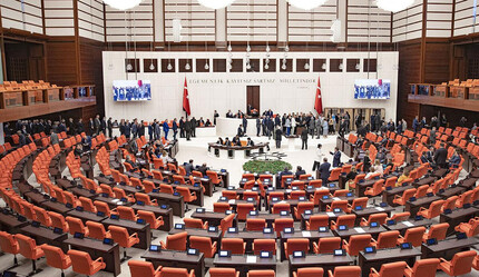 Başörtüsü mesaisi başladı... Muhalefet yan çizme eğiliminde - gundem