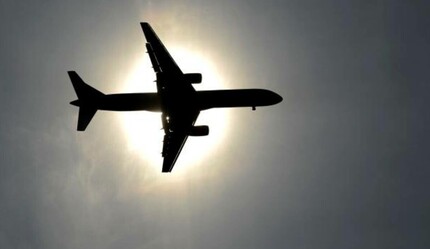 Polonya'dan kalkan uçakta bomba alarmı! Savaş uçakları eşlik etti - dunya