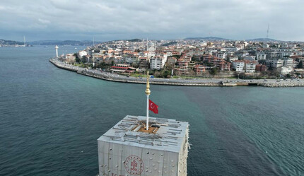 Türk bayrağı ortaya çıktı! Restorasyonu devam eden Kız Kulesi'nden yeni görüntü… - gundem