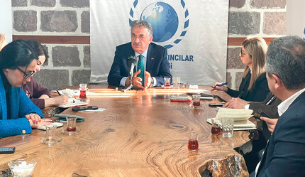 AK Partili Yazıcı'dan Altılı Masa'ya: Çözüm değil yıkımı siyaset sanıyorlar - politika