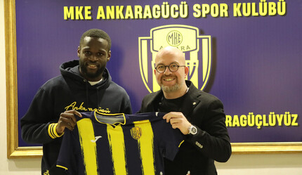 Bevic Moussiti-Oko Ankaragücü'nde! Kongolu forvet 1.5 yıllık sözleşme imzaladı - futbol