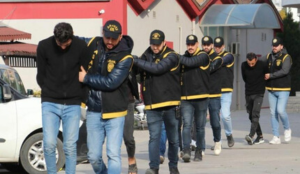 Adana'da akıl almaz dolandırıcılık!  'Kimliğiniz DEAŞ'ın eline geçti' diyerek yüz binlerce lira aldıla - gundem