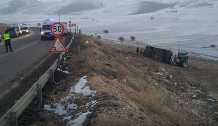 Afyon otobüs kazası ölenlerin isimleri kimlikleri! 5 Şubat Afyonkarahisar otobüs kazası ölü yaralı sayısı kaç? - gundem