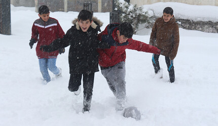Kar tatili olan iller 6 Şubat! MEB Valilik son açıklamalar hangi illerde okullar tatil? Tatil olan iller ilçeler yarın okullar tatil mi? - gundem