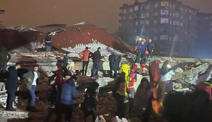Deprem bölgesindeki kapalı tüm telefon hatları açıldı - gundem
