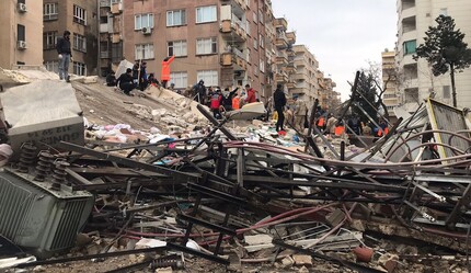 Okullar kapandı mı? Kahramanmaraş depremi sonrası hangi illerde okullar kaç gün tatil? - dunya