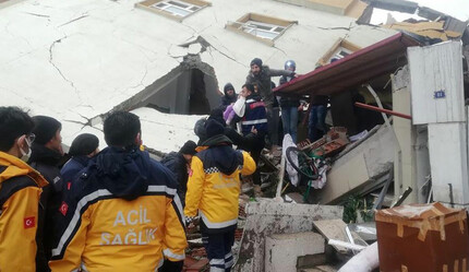 Kahramanmaraş’ta 5 yaşındaki Minik Ayşe Kübra 7 saat sonra sağ kurtarıldı - gundem