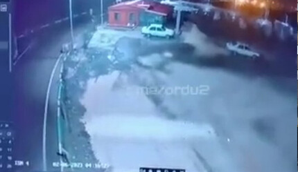 Yer yerinden oynadı, her saniyesi dehşet! Deprem anı kamerada - spor