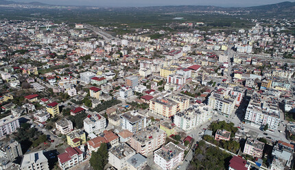 Depremin ortasındaki ilçede tek bir bina bile yıkılmadı... Belediye Başkanı 'Kaçak binaya izin vermiyoruz' dedi - gundem