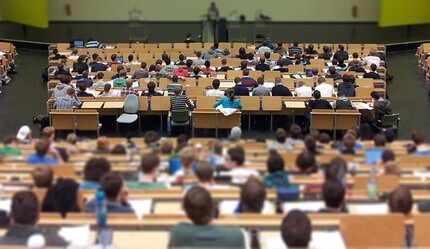 Üniversiteler uzaktan eğitim mi? 81 il üniversiteler kapatıldı mı, bahar dönemi tatil mi? Dersler iptal mi oldu? - egitim