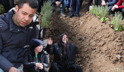 Yürek dağlayan anlar! Eşini ve 2 oğlunu depremde kaybeden polis memuru ailesini elleriyle toprağa verdi - gundem