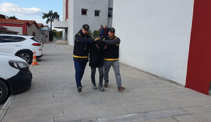 Adana'da depremzedelerin malzemesini çalan 32 kişiye tutuklama - gundem