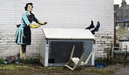 Banksy depremi değil şiddeti çizdi - kultur-sanat