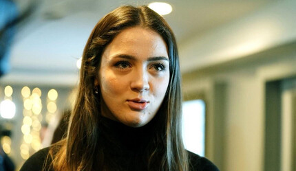 Zehra Güneş'ten takdir toplayan hareket! Depremde evsiz kalan aileler için harekete geçti - magazin