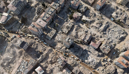 300 bin afet evinin yarısı yardımlardan - gundem