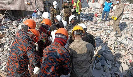 Dünya basınında çarpıcı deprem analizi: Türkiye hep cömert davrandı - dunya