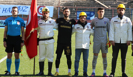 Zonguldak Kömürspor - Karabük İdman Yurdu maçında depremzedeler için 251 bin liralık hasılat - spor