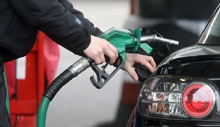 Benzin ve motorin fiyatları ne kadar olacak 23 Şubat? Akaryakıta ikinci indirim geldi - ekonomi