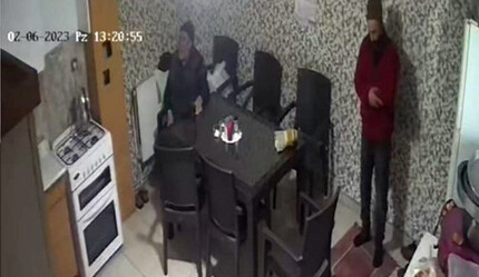 Namaz kılarken depreme böyle yakalandı, ayakta durmakta güçlük çekti - gundem