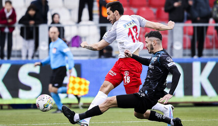 Ümraniyespor - Adana Demirspor (1-1 Maç Sonucu) Kayode 90'da tabelayı belirledi - spor