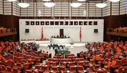 EYT Meclis'ten geçti! 2 milyon 250 bin kişiye emeklilik yolu açıldı - ekonomi