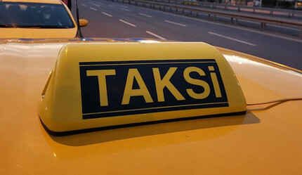 Fırsatçılığın böylesi! Taksici deprem dinlemedi: 4 bin liralık yola 11 bin lira istedi - gundem