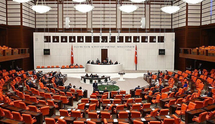 AK Parti, Kahramanmaraş merkezli depremlerle ilgili Meclis Araştırma Önergesi verdi - politika