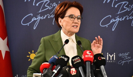 Meral Akşener Altılı Masa'dan kalktı, HDP boş koltuğa göz kırptı - politika
