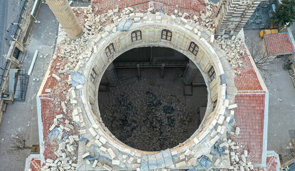 Tarihe dayandı, depreme dayanamadı: Gaziantep'teki Kurtuluş Camii büyük hasar aldı - gundem