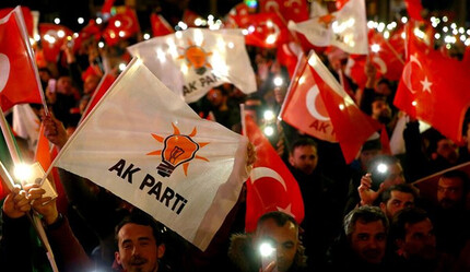 AK Parti depremzedelere kolaylık sağlayacak: Teşkilatlar kayıt güncellemesine nezaret edecek - politika