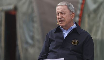 Son dakika! Bakan Akar'dan 'depreme ilk müdahale' açıklaması: Mehmetçiğin geç çıkması söz konusu değil - gundem