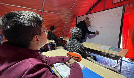 Bayraktar TB2'nin mimarı Baykar'dan afetzede öğrencilere 10 bin tablet - gundem