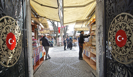 Beyazıt Sahaflar Çarşısı'nda kira karmaşası: Bu kültür yok olmasın! - kultur-sanat