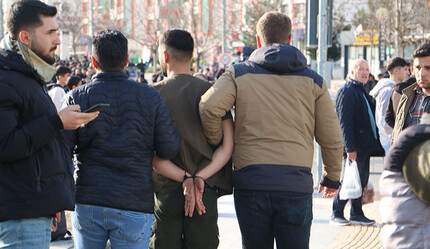 Diyarbakır'da polisi taşlayan 200 kişi gözaltına alındı - gundem