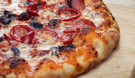15 dakikada hazır: Sahurda afiyetle yiyeceğiniz ramazan pidesinden pizza tarifi - yemek