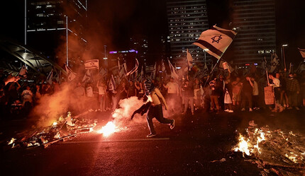 İsrail'de krize sebep olan Yargı reformu askıya alınıyor - dunya