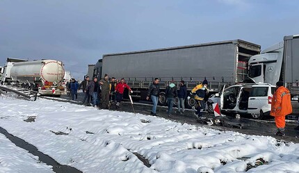 Bolu'da zincirleme kaza: Çok sayıda araç birbirine girdi, Ankara yolu trafiğe kapandı - gundem