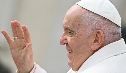 Papa Francis hastaneye kaldırıldı: Müşahede altında tutulacak - ekonomi