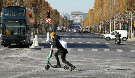Paris'te elektrikli scooter referandumu - dunya