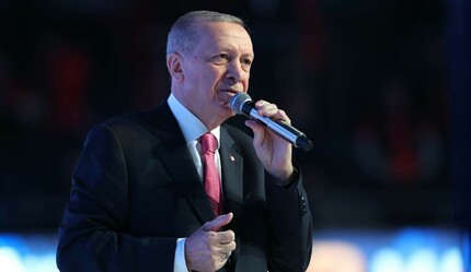 Erdoğan'dan ekonomi müjdeleri: Üniversitelilere vergi muafiyeti, evlenene faizsiz uzun kredi - ekonomi