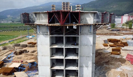 Gaziantep İslahiye’de 40 gün sonra deprem konutlarının ilk bloğu yükseldi - gundem