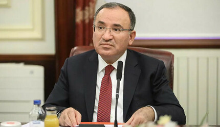 Bakan Bozdağ'dan Şanlıurfa'da Kürtçe mesajı: Her türlü yasağı kaldıran adımları biz attık - secim-2023