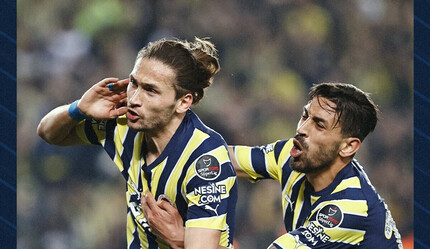 ÖZET Fenerbahçe - Ankaragücü (2-1 Maç Sonucu) Crespo'dan üçlük, Kadıköy'de çılgın sevinç! - spor